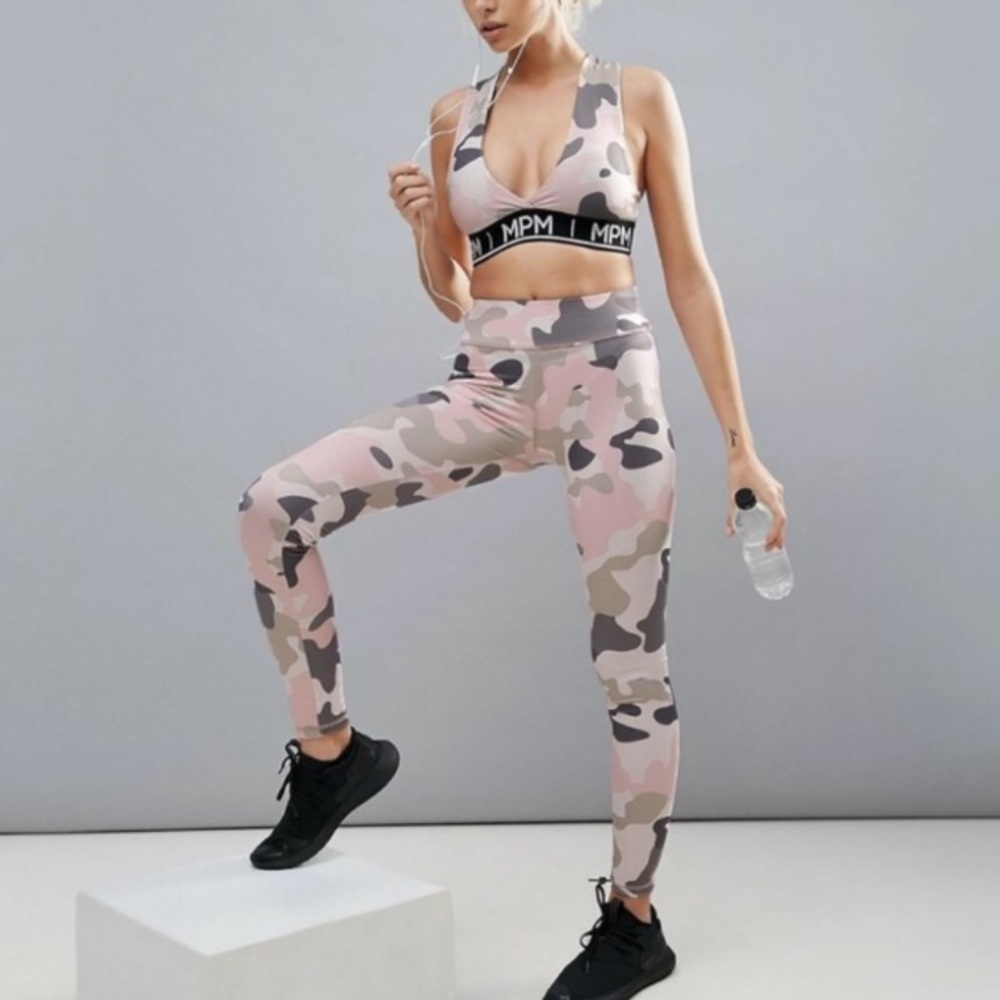 MinkPink Survivor Camo Active Leggings